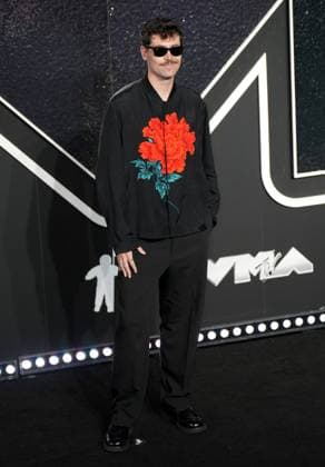 Harry Hill arrives on the red carpet at the 2024 MTV Video Music Awards VMA s at the UBS Arena in Elmont, New York on Wednesday, September 11, 2024.  NYP202409111151 DerekxC.xFrench