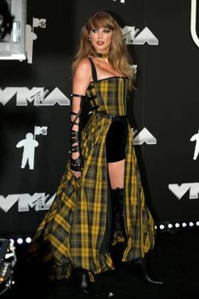 September 11, 2024, New York, New York, USA: TAYLOR SWIFT walks the red carpet at the 2024 MTV VMA Awards,.The UBS Arena, .Elmont, NY.September 11, 2024. New York USA - ZUMAms4_ 20240911_faf_ms4_007 Copyright: xSoniaxMoskowitzxGordonx
