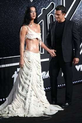 September 11, 2024, New York, New York, USA: KATIE PERRY and ORLANDO BLOOM walk the red carpet at the 2024 MTV VMA Awards,.The UBS Arena, .Elmont, NY.September 11, 2024. New York USA - ZUMAms4_ 20240911_faf_ms4_024 Copyright: xSoniaxMoskowitzxGordonx