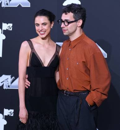 MTV Video Music Awards Arrivals - NY Margaret Qualley and Jack Antonoff attend the 2024 VMA MTV red carpet in Elmont, NY, USA on September 11, 2024. Photo by Charles Guerin ABACAPRESS.COM Elmont NY United States  Copyright: xGuerinxCharles ABACAx