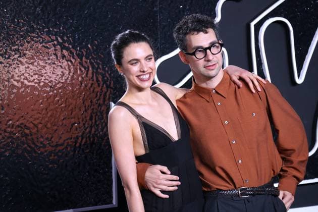 MTV Video Music Awards Arrivals - NY Margaret Qualley and Jack Antonoff attend the 2024 VMA MTV red carpet in Elmont, NY, USA on September 11, 2024. Photo by Charles Guerin ABACAPRESS.COM Elmont NY United States  Copyright: xGuerinxCharles ABACAx