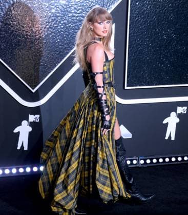 Taylor Swift At MTV Video Music Awards - NY Taylor Swift attends the 2024 VMA MTV red carpet in Elmont, NY, USA on September 11, 2024. Photo by Charles Guerin ABACAPRESS.COM Elmont NY United States  Copyright: xGuerinxCharles ABACAx