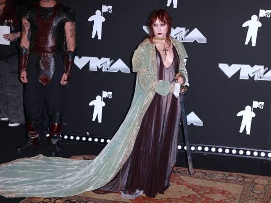 MTV Video Music Awards Arrivals - NY Chappell Roan attends the 2024 VMA MTV red carpet in Elmont, NY, USA on September 11, 2024. Photo by Charles Guerin ABACAPRESS.COM M New York City NY United States  Copyright: xGuerinxCharles ABACAx