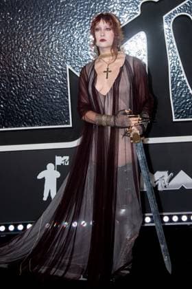 2024 MTV Video Music Awards Red Carpet Featuring: Chappell Roan Where: New York, New York, United States When: 11 Sep 2024 Credit: Janet Mayer INSTARimages.com EDITORIAL USE ONLY. NOT FOR USE BY NEWSPAPERS BASED IN THE UK. Copyright: xx instar54113177