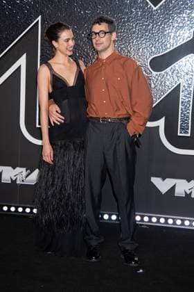 2024 MTV Video Music Awards Red Carpet Featuring: Margaret Qualley, Jack Antonoff Where: New York, New York, United States When: 11 Sep 2024 Credit: Janet Mayer INSTARimages.com EDITORIAL USE ONLY. NOT FOR USE BY NEWSPAPERS BASED IN THE UK. Copyright: xx instar54113218