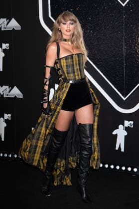 2024 MTV Video Music Awards Red Carpet Featuring: Taylor Swift Where: New York, New York, United States When: 11 Sep 2024 Credit: Janet Mayer INSTARimages.com EDITORIAL USE ONLY. NOT FOR USE BY NEWSPAPERS BASED IN THE UK. Copyright: xx instar54113254