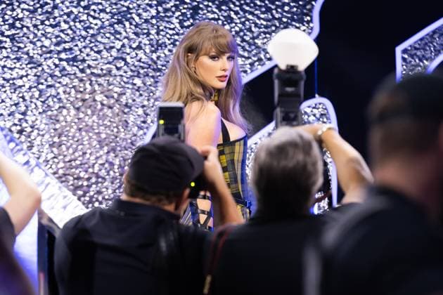 2024 MTV Video Music Awards Red Carpet Featuring: Taylor Swift Where: New York, New York, United States When: 11 Sep 2024 Credit: Janet Mayer INSTARimages.com EDITORIAL USE ONLY. NOT FOR USE BY NEWSPAPERS BASED IN THE UK. Copyright: xx instar54113306