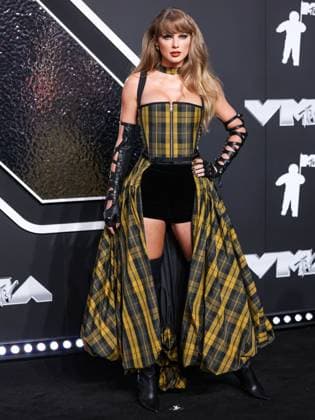 2024 MTV Video Music Awards - Arrivals ELMONT, NEW YORK, USA - SEPTEMBER 11: Taylor Swift wearing Dior arrives at the 2024 MTV Video Music Awards held at UBS Arena on September 11, 2024 in Elmont, New York, United States., Credit:Xavier Collin Avalon United States, New York, Elmont, UBS Arena  Copyright: xXavierxCollinx xAvalonx 0906996175