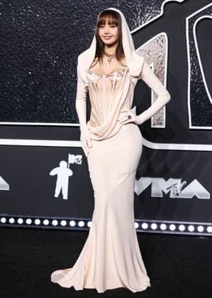 2024 MTV Video Music Awards - Arrivals ELMONT, NEW YORK, USA - SEPTEMBER 11: Lisa, Lalisa Manobal, Blackpink wearing Mugler arrives at the 2024 MTV Video Music Awards held at UBS Arena on September 11, 2024 in Elmont, New York, United States., Credit:Xavier Collin Avalon United States, New York, Elmont, UBS Arena Copyright: xXavierxCollinx xAvalonx PHT_MTV_VMA_907004980