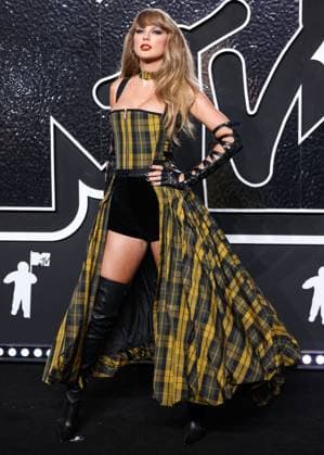 2024 MTV Video Music Awards - Arrivals ELMONT, NEW YORK, USA - SEPTEMBER 11: Taylor Swift wearing Dior arrives at the 2024 MTV Video Music Awards held at UBS Arena on September 11, 2024 in Elmont, New York, United States., Credit:Xavier Collin Avalon United States, New York, Elmont, UBS Arena  Copyright: xXavierxCollinx xAvalonx 0907007449