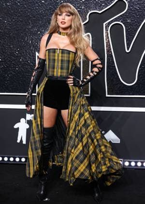 2024 MTV Video Music Awards - Arrivals ELMONT, NEW YORK, USA - SEPTEMBER 11: Taylor Swift wearing Dior arrives at the 2024 MTV Video Music Awards held at UBS Arena on September 11, 2024 in Elmont, New York, United States., Credit:Xavier Collin Avalon United States, New York, Elmont, UBS Arena  Copyright: xXavierxCollinx xAvalonx 0907007519