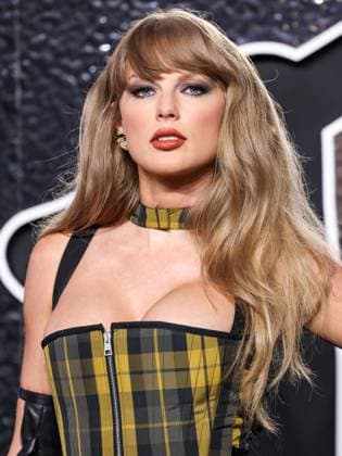 2024 MTV Video Music Awards - Arrivals ELMONT, NEW YORK, USA - SEPTEMBER 11: Taylor Swift wearing Dior arrives at the 2024 MTV Video Music Awards held at UBS Arena on September 11, 2024 in Elmont, New York, United States., Credit:Xavier Collin Avalon United States, New York, Elmont, UBS Arena  Copyright: xXavierxCollinx xAvalonx 0907007607