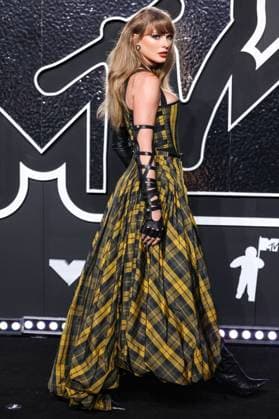 2024 MTV Video Music Awards - Arrivals ELMONT, NEW YORK, USA - SEPTEMBER 11: Taylor Swift wearing Dior arrives at the 2024 MTV Video Music Awards held at UBS Arena on September 11, 2024 in Elmont, New York, United States., Credit:Xavier Collin Avalon United States, New York, Elmont, UBS Arena  Copyright: xXavierxCollinx xAvalonx 0907007815