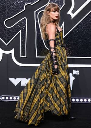 2024 MTV Video Music Awards - Arrivals ELMONT, NEW YORK, USA - SEPTEMBER 11: Taylor Swift wearing Dior arrives at the 2024 MTV Video Music Awards held at UBS Arena on September 11, 2024 in Elmont, New York, United States., Credit:Xavier Collin Avalon United States, New York, Elmont, UBS Arena  Copyright: xXavierxCollinx xAvalonx 0907007839