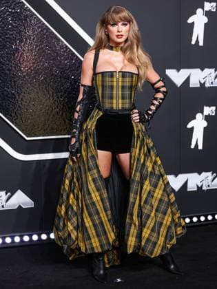 2024 MTV Video Music Awards - Arrivals ELMONT, NEW YORK, USA - SEPTEMBER 11: Taylor Swift wearing Dior arrives at the 2024 MTV Video Music Awards held at UBS Arena on September 11, 2024 in Elmont, New York, United States., Credit:Xavier Collin Avalon United States, New York, Elmont, UBS Arena  Copyright: xXavierxCollinx xAvalonx PHT_MTV_VMA_907007989