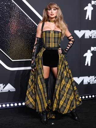 2024 MTV Video Music Awards - Arrivals ELMONT, NEW YORK, USA - SEPTEMBER 11: Taylor Swift wearing Dior arrives at the 2024 MTV Video Music Awards held at UBS Arena on September 11, 2024 in Elmont, New York, United States., Credit:Xavier Collin Avalon United States, New York, Elmont, UBS Arena  Copyright: xXavierxCollinx xAvalonx PHT_MTV_VMA_907008281