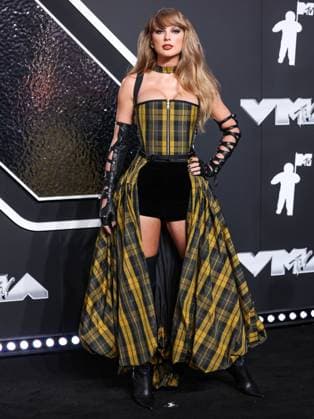 2024 MTV Video Music Awards - Arrivals ELMONT, NEW YORK, USA - SEPTEMBER 11: Taylor Swift wearing Dior arrives at the 2024 MTV Video Music Awards held at UBS Arena on September 11, 2024 in Elmont, New York, United States., Credit:Xavier Collin Avalon United States, New York, Elmont, UBS Arena  Copyright: xXavierxCollinx xAvalonx PHT_MTV_VMA_907008378