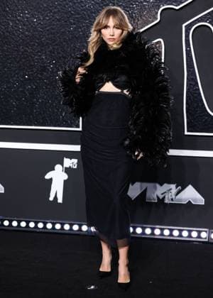 2024 MTV Video Music Awards - Arrivals ELMONT, NEW YORK, USA - SEPTEMBER 11: Suki Waterhouse wearing Dolce and Gabanna arrives at the 2024 MTV Video Music Awards held at UBS Arena on September 11, 2024 in Elmont, New York, United States., Credit:Xavier Collin Avalon United States, New York, Elmont, UBS Arena  Copyright: xXavierxCollinx xAvalonx PHT_MTV_VMA_907006486