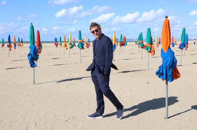 Entertainment Themen der Woche KW37 Entertainment Bilder des Tages Photocall with Michel Hazanavicius on the beach during the 50th edition of the American Film Festival in Deauville Photocall with Michel Hazanavicius on the beach during the 50th edition of the American Film Festival in Deauville, September 12, 2024 The director came to present his first animated film, La plus précieuse des marchandises Denis Guigenbourg Bestimage Photocall with Michel Hazanavicius on the beach during the 50th edition of the American Film Festival in Deauville, September 12, 2024 The director came to present his first animated film, La plus précieuse des marchandises Deauville France  Copyright: xDenisxGuignebourgx xBestimagexDenisxGuignebourgx xBestimagex