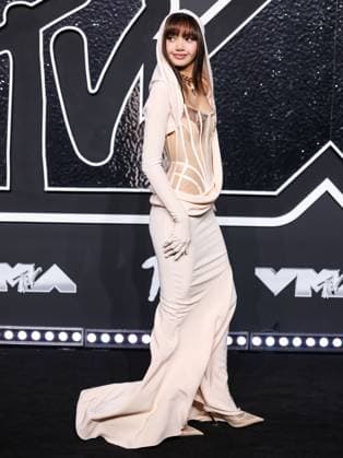 2024 MTV Video Music Awards - Arrivals ELMONT, NEW YORK, USA - SEPTEMBER 11: Lisa, Lalisa Manobal, Blackpink wearing Mugler arrives at the 2024 MTV Video Music Awards held at UBS Arena on September 11, 2024 in Elmont, New York, United States., Credit:Xavier Collin Avalon United States, New York, Elmont, UBS Arena Copyright: xXavierxCollinx xAvalonx 0907005010