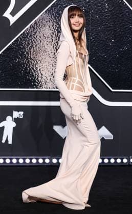 2024 MTV Video Music Awards - Arrivals ELMONT, NEW YORK, USA - SEPTEMBER 11: Lisa, Lalisa Manobal, Blackpink wearing Mugler arrives at the 2024 MTV Video Music Awards held at UBS Arena on September 11, 2024 in Elmont, New York, United States., Credit:Xavier Collin Avalon United States, New York, Elmont, UBS Arena Copyright: xXavierxCollinx xAvalonx 0907005055