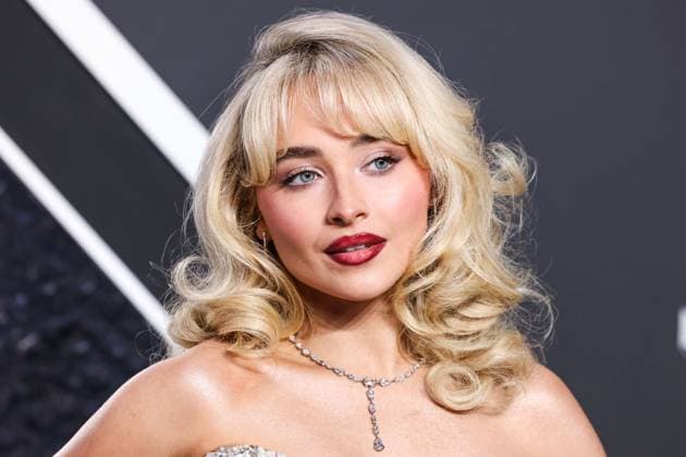 2024 MTV Video Music Awards - Arrivals ELMONT, NEW YORK, USA - SEPTEMBER 11: Sabrina Carpenter wearing a vintage Bob Mackie dress from Tab Vintage arrives at the 2024 MTV Video Music Awards held at UBS Arena on September 11, 2024 in Elmont, New York, United States., Credit:Xavier Collin Avalon United States, New York, Elmont, UBS Arena  Copyright: xXavierxCollinx xAvalonx 0907006196