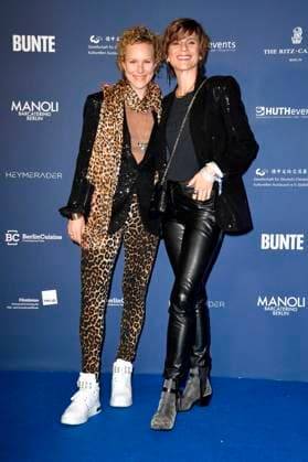 Christina Hecke with wife Stefanie Henn at the German Acting Award 2024 ceremony at the Club Theater Berlin Berlin, 13 09 2024 Foto:xN.xKubelkax xFuturexImagex schauspielpreis_4851