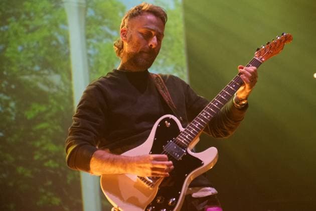 American Football Perform at The Roundhouse, London Lead singer guitarist Mike Kinsella of American indie rock band American Football performs at The Roundhouse, London, England, UK on Saturday 14 September 2024., Credit:Justin Ng Avalon UK, England, London, The Roundhouse  Copyright: xJustinxNgx xAvalonx 0907723254