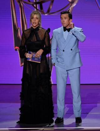 (L-R) Kaitlin Olson and Rob McElhenney appear onstage during the 76th annual Primetime Emmy Awards at the Peacock Theater in Los Angeles on Sunday, September 15, 2024.  LAP2024091513 JIMxRUYMEN