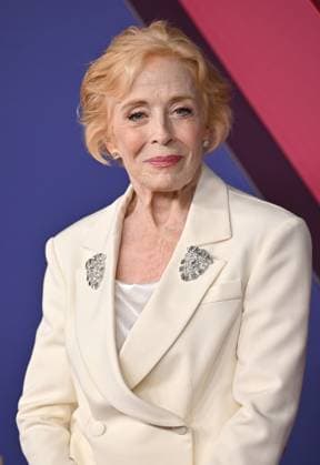 Holland Taylor arrives for the 76th annual Primetime Emmy Awards at the Peacock Theater in Los Angeles on Sunday, September 15, 2024.  LAP202409150615 CHRISxCHEW