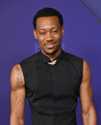Tyler James Williams arrives for the 76th annual Primetime Emmy Awards at the Peacock Theater in Los Angeles on Sunday, September 15, 2024.  LAP202409150687 CHRISxCHEW