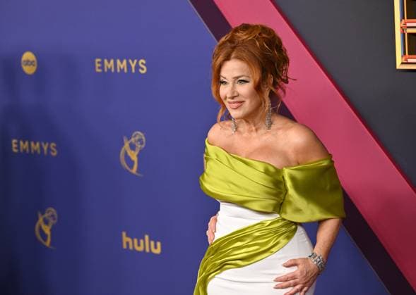 Lisa Ann Walter arrives for the 76th annual Primetime Emmy Awards at the Peacock Theater in Los Angeles on Sunday, September 15, 2024.  LAP202409150695 CHRISxCHEW
