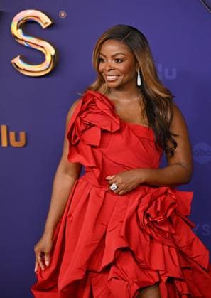 Janelle James arrives for the 76th annual Primetime Emmy Awards at the Peacock Theater in Los Angeles on Sunday, September 15, 2024.  LAP202409150722 CHRISxCHEW