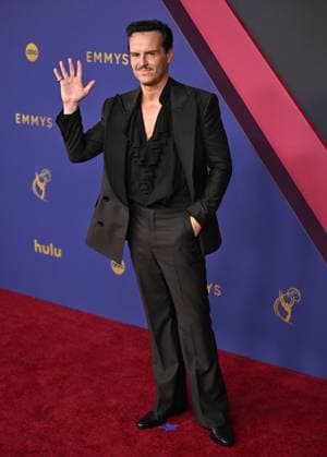 Andrew Scott arrives for the 76th annual Primetime Emmy Awards at the Peacock Theater in Los Angeles on Sunday, September 15, 2024.  LAP202409150784 CHRISxCHEW