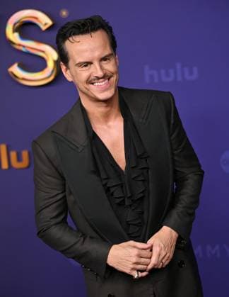 Andrew Scott arrives for the 76th annual Primetime Emmy Awards at the Peacock Theater in Los Angeles on Sunday, September 15, 2024.  LAP202409150785 CHRISxCHEW