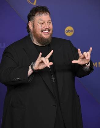 Jelly Roll arrives for the 76th annual Primetime Emmy Awards at the Peacock Theater in Los Angeles on Sunday, September 15, 2024.  LAP202409150775 CHRISxCHEW