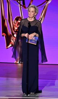Jean Smart appears onstage during the 76th annual Primetime Emmy Awards at the Peacock Theater in Los Angeles on Sunday, September 15, 2024.  LAP20240915162 JIMxRUYMEN