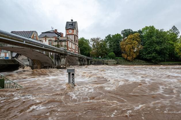 News Themen der Woche KW38 News Bilder des Tages The Elbe River at the Hucak hydroelectric power plant, in Hradec Kralove, Czech Republic, September 16, 2024. (CTKxPhoto DavidxTanecek) CTKPhotoP2024091604747  CTKPhotoP2024091604747
