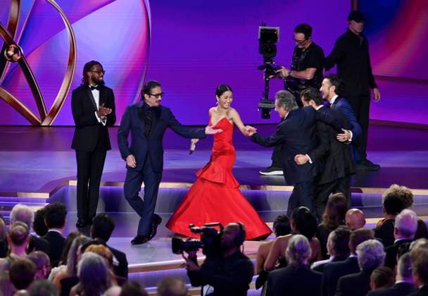 Hiroyuki Sanada and Anna Sawai walk onstage to accept the Outstanding Drama Series award for Sh?gun during the 76th annual Primetime Emmy Awards at the Peacock Theater in Los Angeles on Sunday, September 15, 2024.  LAP2024091504004 JIMxRUYMEN