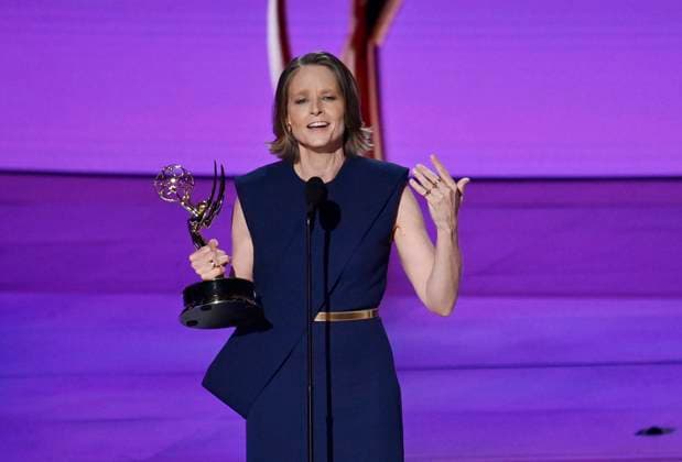 Jodie Foster accepts the Outstanding Lead Actress in a Limited or Anthology Series or Movie award for True Detective onstage during the 76th annual Primetime Emmy Awards at the Peacock Theater in Los Angeles on Sunday, September 15, 2024.  LAP2024091504007 JIMxRUYMEN