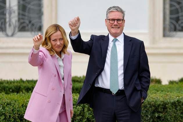 News Themen der Woche KW38 News Bilder des Tages September 16, 2024, Rome, ITALY: Italian Prime Minister Giorgia Meloni (L) and British Prime Minister Keir Starmer during their meeting at Villa Doria Pamphilj in Rome, Italy, 16 September 2024. The two leaders talks are expected to focus on tackling irregular migration. ANSA FABIO FRUSTACI Rome ITALY  - ZUMAa110 20240916_zaf_a110_024 Copyright: xFabioxFrustacix