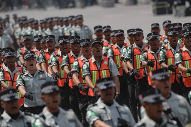 National Guard members taking part during the military civic parade to commemorate the 214th anniversary of Mexico s Independence Day. on September 16, 2024 in Mexico City, Mexico. Mexico City Mexico - ZUMAe321 20240916_zia_e321_073 Copyright: xIanxRoblesx