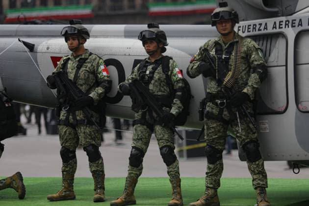 Mexican National Defense members taking part during the military civic parade to commemorate the 214th anniversary of Mexico s Independence Day. on September 16, 2024 in Mexico City, Mexico. Mexico City Mexico - ZUMAe321 20240916_zia_e321_078 Copyright: xIanxRoblesx