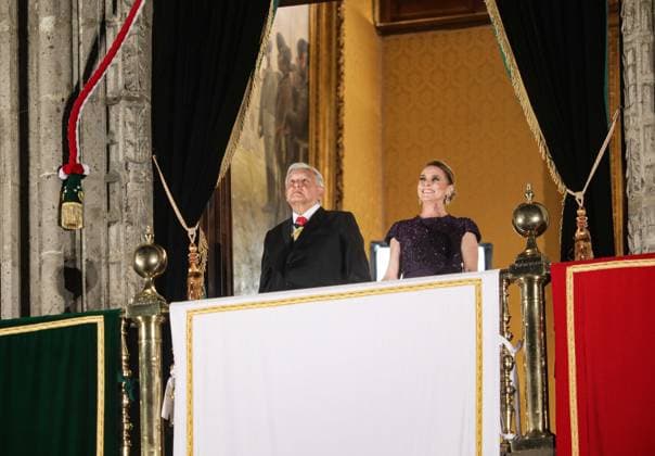 214th Commemoration of Mexico s Independence Day Mexico™s President, Andres Manuel Lopez Obrador accompanied by his wife Beatriz GutiÃ rrez Müller after make his last shout of independence to commemorate the 214th anniversary of Mexico s Independence Day on the balcony of the National Palace at Zocalo in the main square. on September 15, 2024 in Mexico City, Mexico. Mexico City CDMX Mexico Copyright: xIanxRoblesx