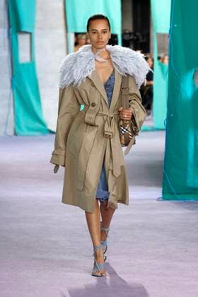 Entertainment Bilder des Tages Burberry Ready to wear spring summer 2025 LONDON september 2024 Burberry Ready to wear spring summer 2025 LONDON september 2024, Credit:Zeppelin Avalon  Copyright: xZeppelinx xAvalonx 0908879784