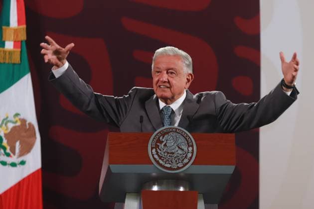 Mexican President Andres Manuel Lopez Obrador talked about the last security cabinet conference of his six-year term during a briefing conference at National Palace. on September 17, 2024 in Mexico City, Mexico. Mexico City Mexico - ZUMAe321 20240917_zia_e321_013 Copyright: xCarlosxSantiagox