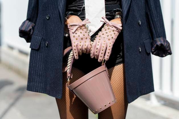 Entertainment Bilder des Tages September 17, 2024, Milan, Italy: Street Style: A model is seen outside of the Fendi fashion show during the Milan Fashion Week - Womenswear Spring Summer 2025. Milan Italy - ZUMAs197 20240917_aaa_s197_136 Copyright: xStefanoxCostantinox