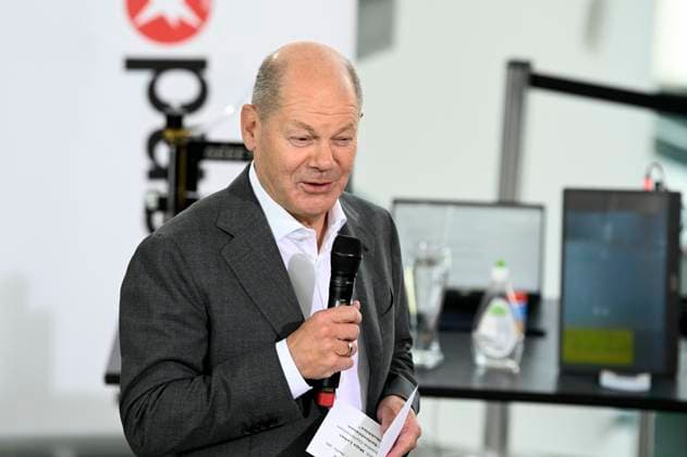 Olaf Scholz at the reception for the winners of the 59th Federal Youth Research Competition at the Federal Chancellery Berlin, 18 09 2024 Foto:xF.xKernx xFuturexImagex scholz_jugend_4902