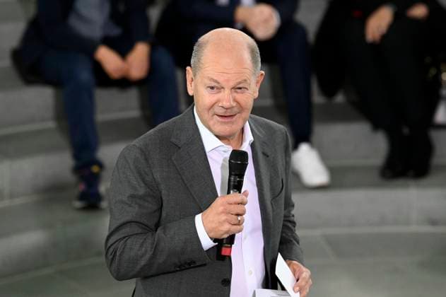 Olaf Scholz at the reception for the winners of the 59th Federal Youth Research Competition at the Federal Chancellery Berlin, 18 09 2024 Foto:xF.xKernx xFuturexImagex scholz_jugend_4903