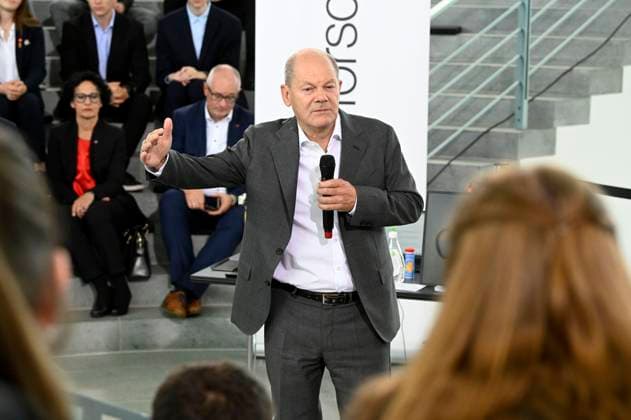 Olaf Scholz at the reception for the winners of the 59th Federal Youth Research Competition at the Federal Chancellery Berlin, 18 09 2024 Foto:xF.xKernx xFuturexImagex scholz_jugend_4922